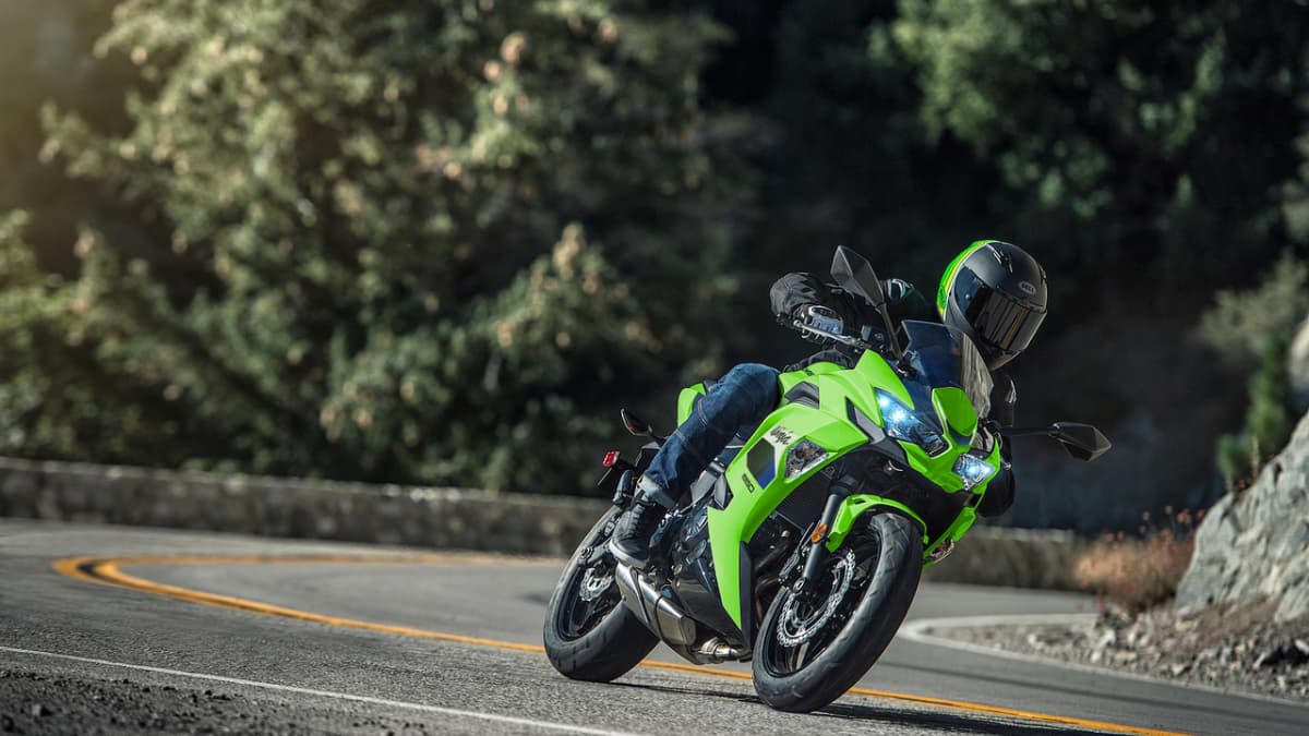 2026 Kawasaki Ninja 650 भारत में लॉन्च: कीमत, फीचर्स और पूरे स्पेसिफिकेशन